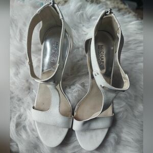 Michael Kors MK white sandal wooden high heel